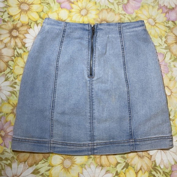 3 for $20! Denim Mini Skirt y2k 90s - Picture 3 of 3